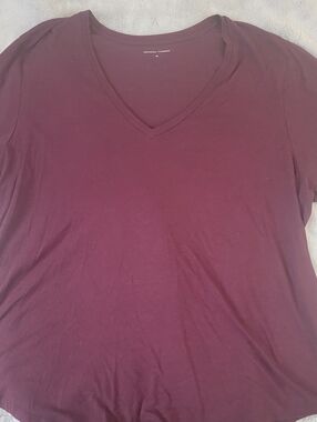 Universal Standard Tee Rex V Neck Maroon Short Sleeve Women's Plus XL 26-28